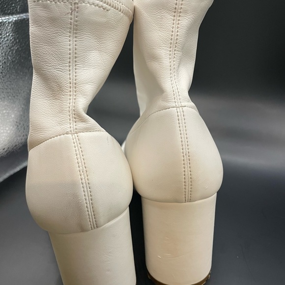 White leather stretchy boots size 8 - Picture 5 of 13